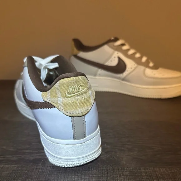 NIKE AIR FORCE 1 CACAO WOW SAIL KHAKI SNEAKERS; SIZE Youth 7 (women 8.5) - Picture 6 of 16